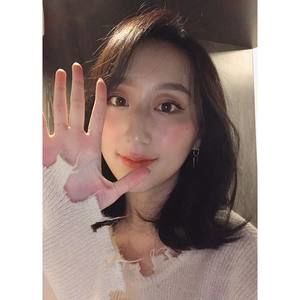 Meet your Posher, Hyejo